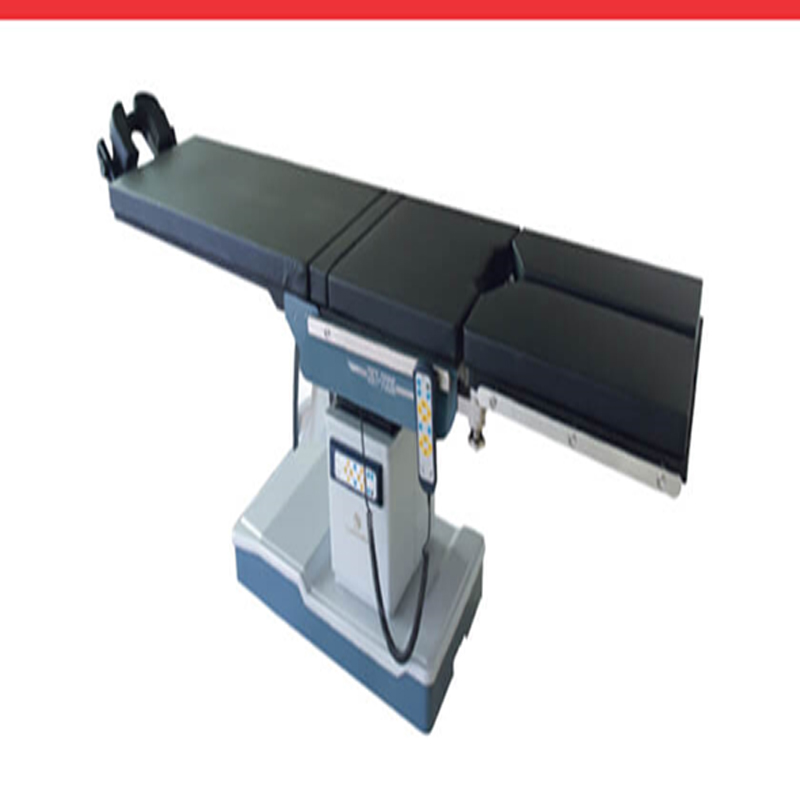OPERATING TABLE DST 700G